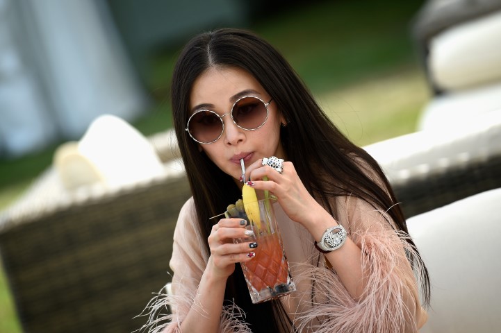 700065097 AJ 5811 5921889975B3E2EC73C0D88A15E65739